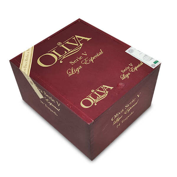 Oliva Serie V Torpedo 24s Box 02_852.jpg Oliva Serie V Torpedo 24s Box 02_852.jpg